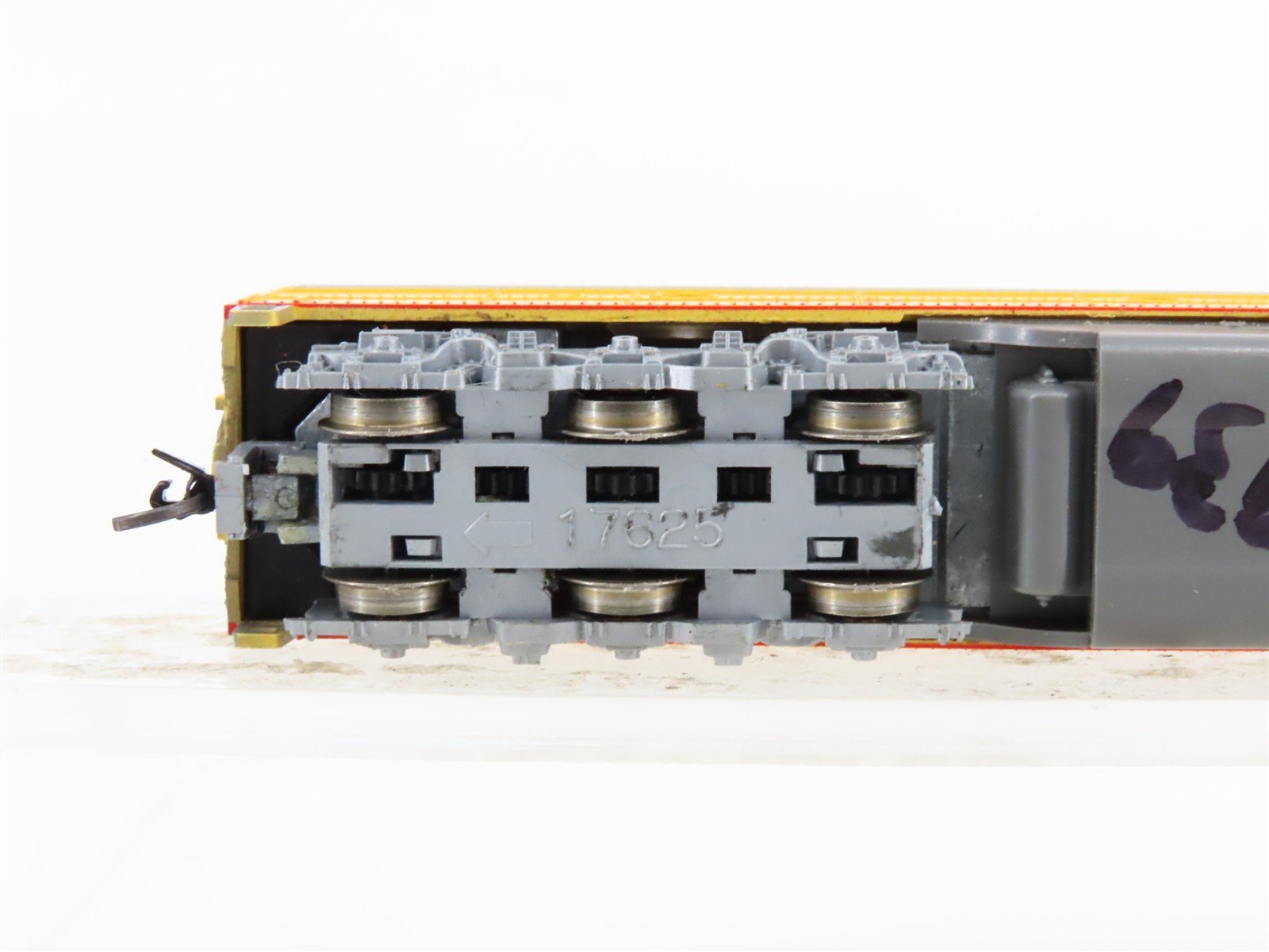 N Scale KATO 176-294 UP Union Pacific EMD E8/9B Diesel Custom No# w/ DCC