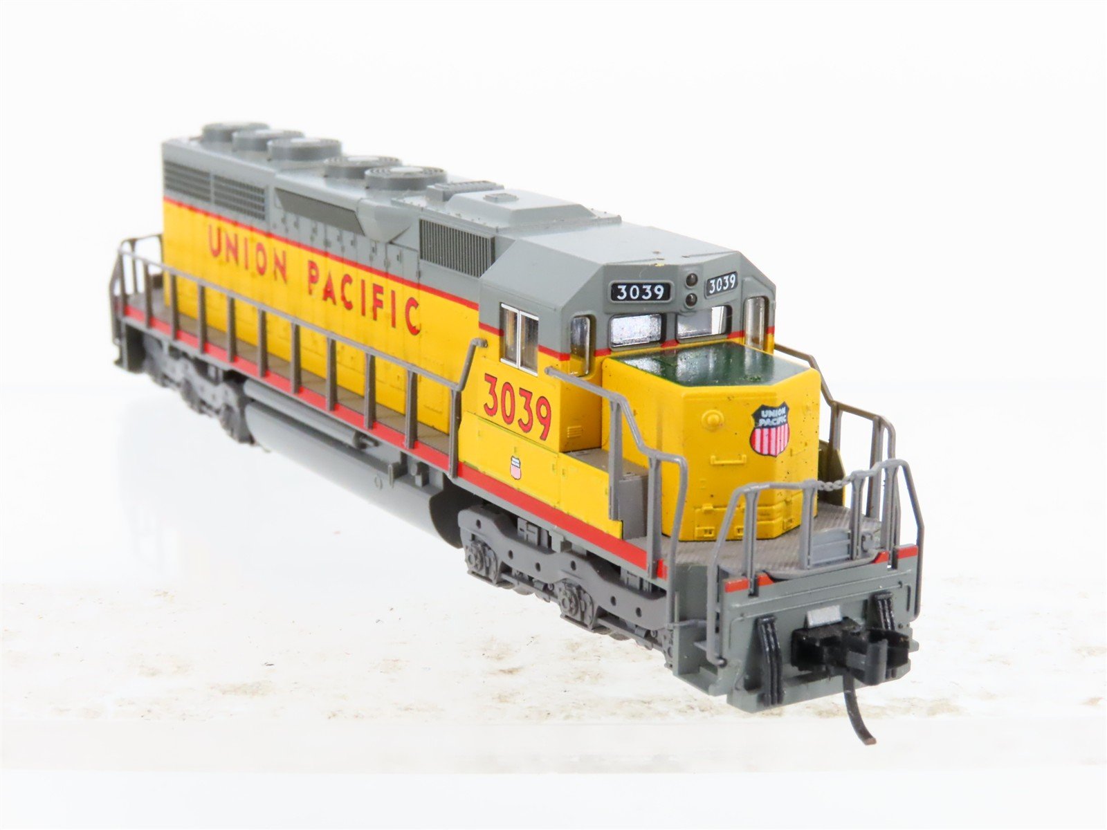 N Scale KATO 176-2103 UP Union Pacific EMD SD40 Diesel Locomotive #3039 w/ DCC