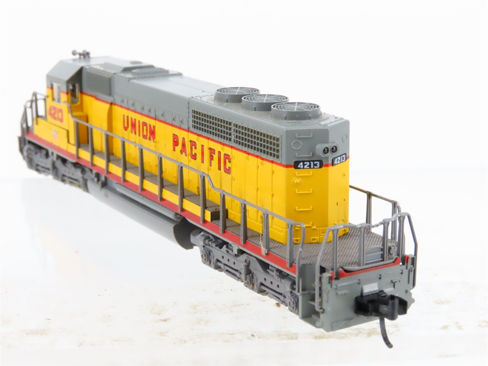 N Scale KATO 176-4706 UP Union Pacific EMD SD40-2 Diesel #4213 w/ DCC
