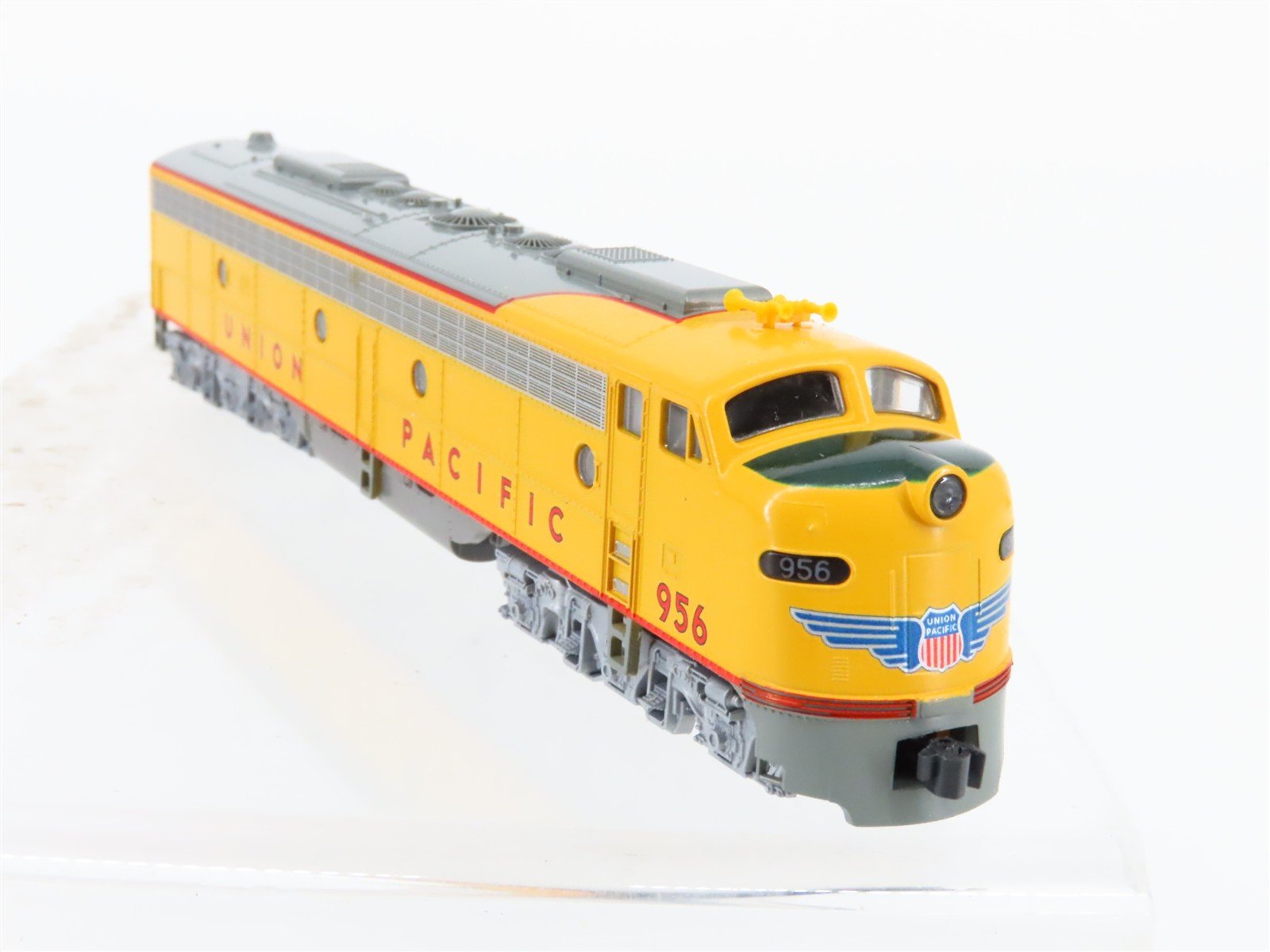 N Scale KATO 176-5306 UP Union Pacific EMD E9A Diesel Locomotive #956 w/ DCC
