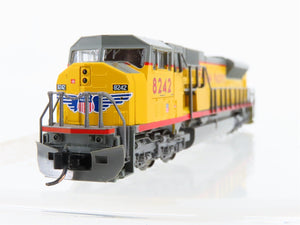 N Scale KATO 176-5613 UP Union Pacific EMD SD90/43MAC Diesel #8242 w/ DCC