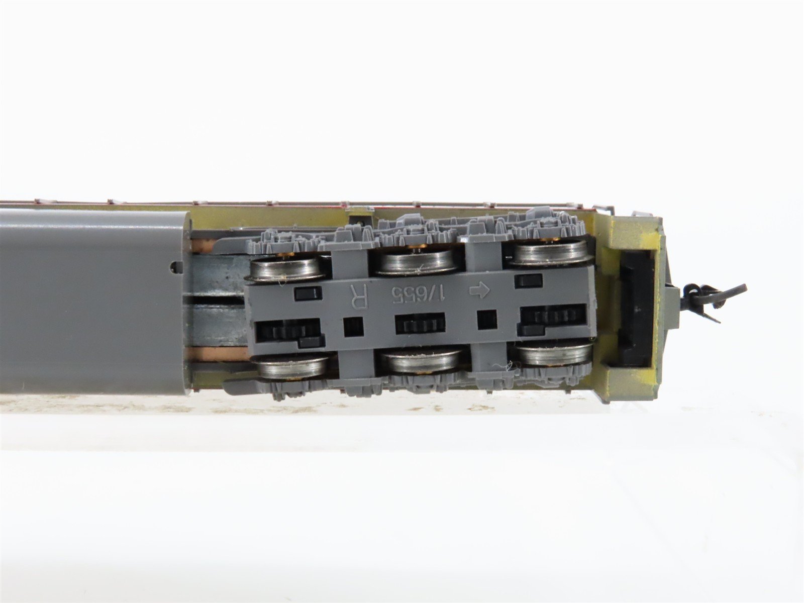N Scale KATO 176-5613 UP Union Pacific EMD SD90/43MAC Diesel #8242 w/ DCC