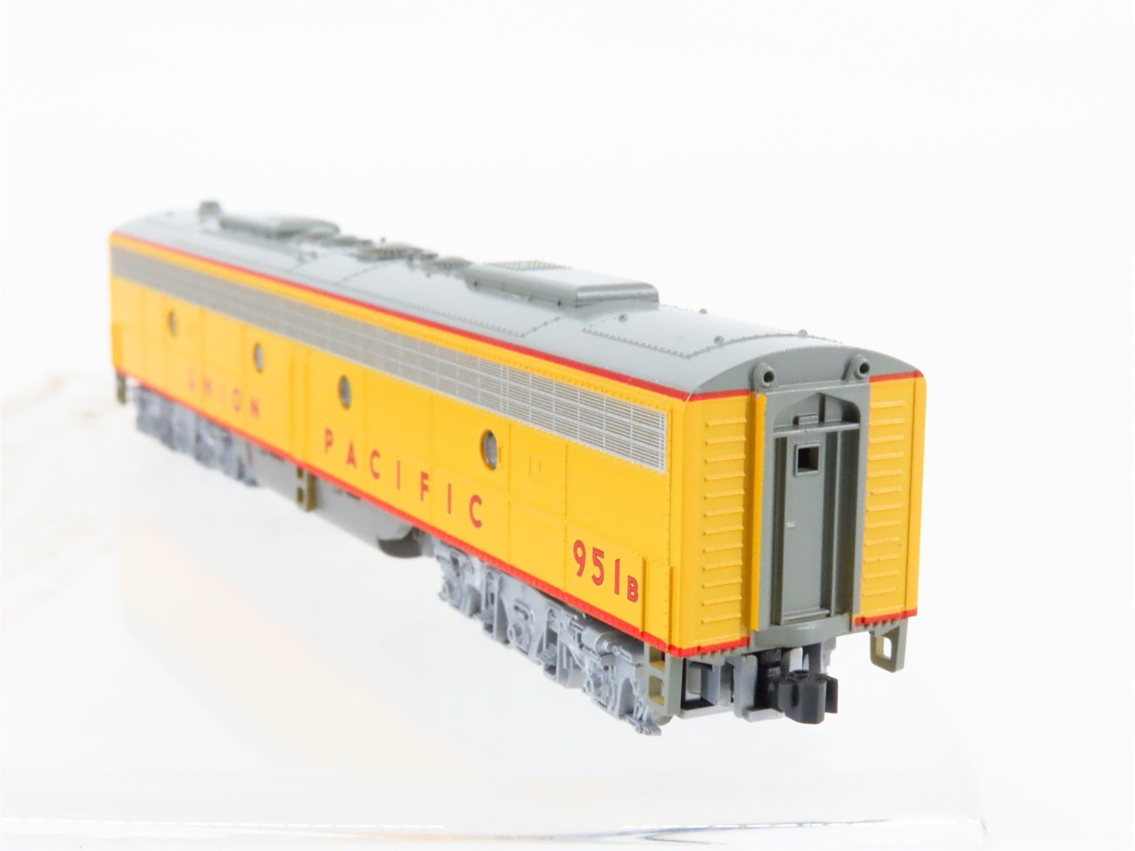 N Scale KATO 176-5351 UP Union Pacific EMD E9B Diesel #951B w/ DCC