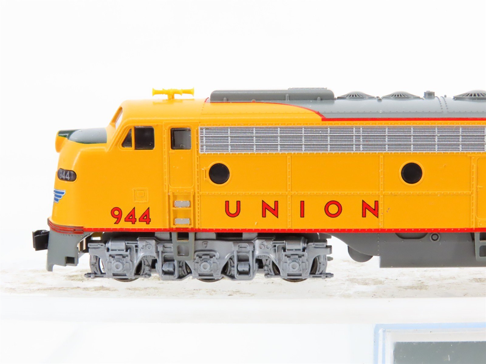 N Scale KATO 176-5315 UP Union Pacific EMD E9A Diesel Locomotive #944 w/ DCC
