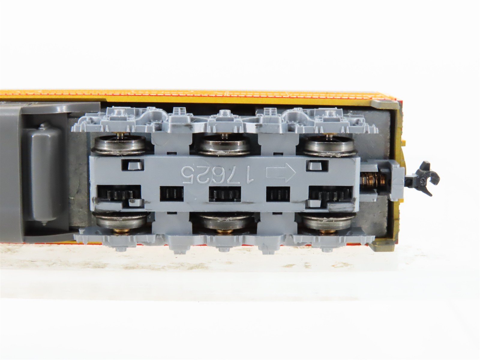 N Scale KATO 176-5315 UP Union Pacific EMD E9A Diesel Locomotive #944 w/ DCC