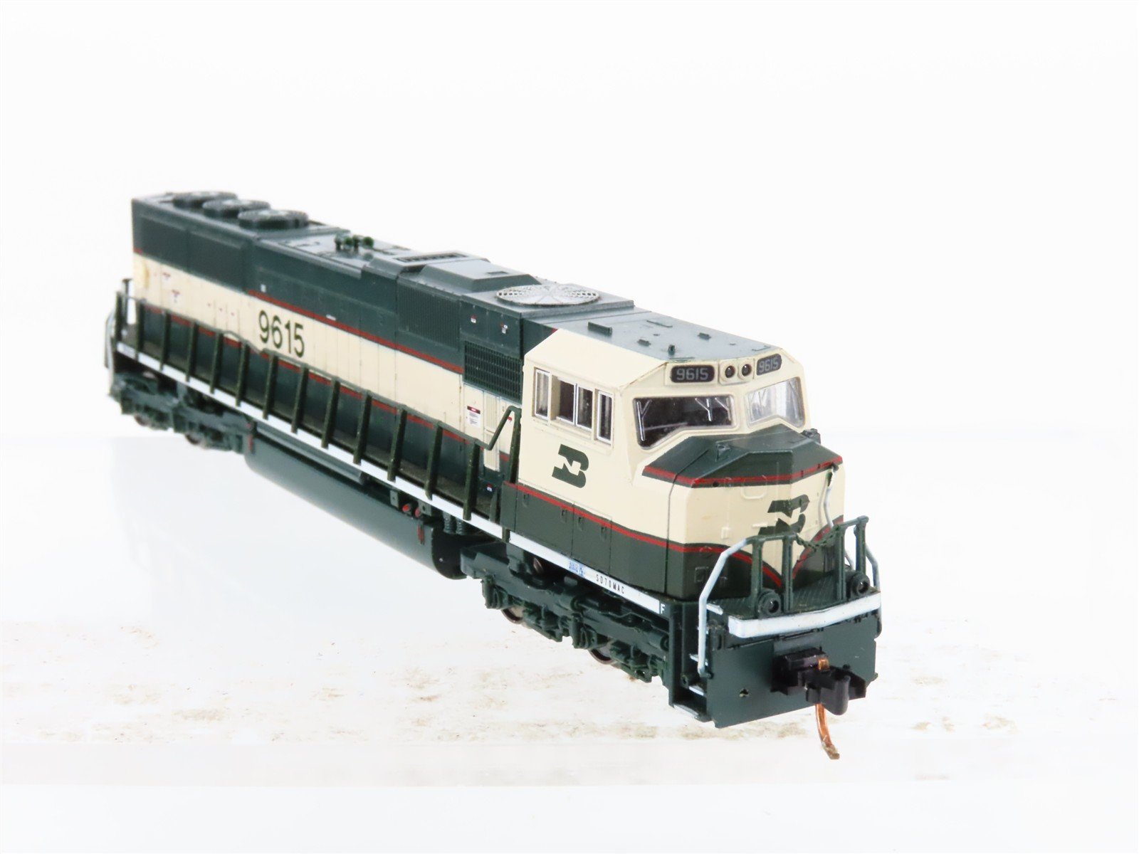 N Scale KATO 176-6502 BN Burlington Northern EMD SD70MAC Diesel #9615 w/ DCC