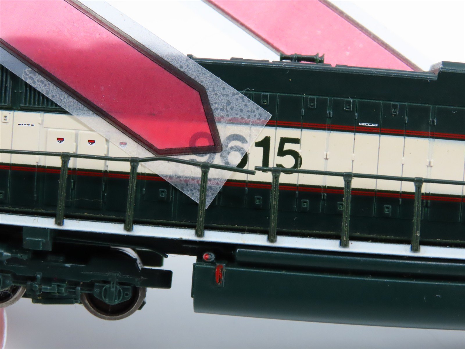 N Scale KATO 176-6502 BN Burlington Northern EMD SD70MAC Diesel #9615 w/ DCC