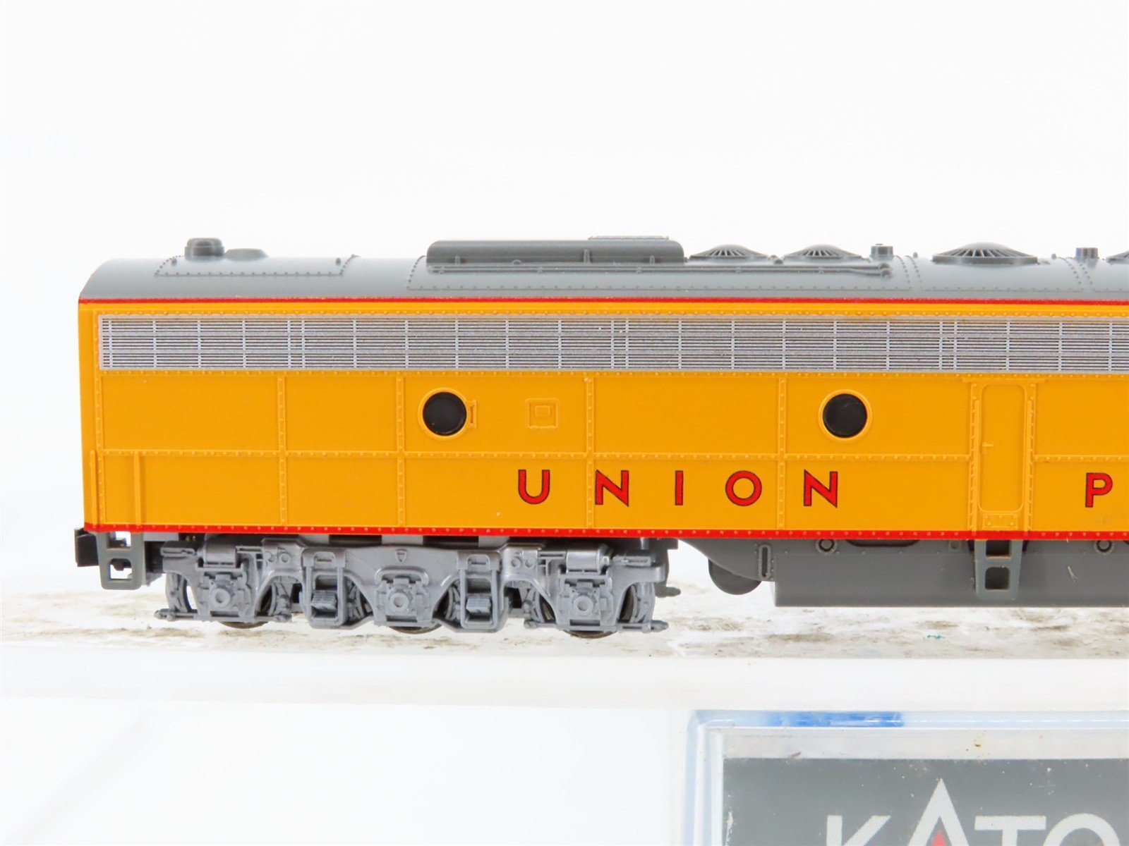 N Scale KATO 176-5353 UP Union Pacific EMD E9B Diesel Locomotive #970B w/ DCC