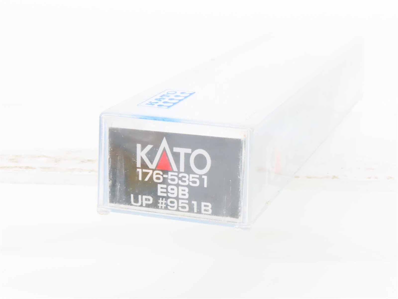 N Scale KATO 176-5351 UP Union Pacific EMD E9B Diesel #951B Locomotive w/ DCC