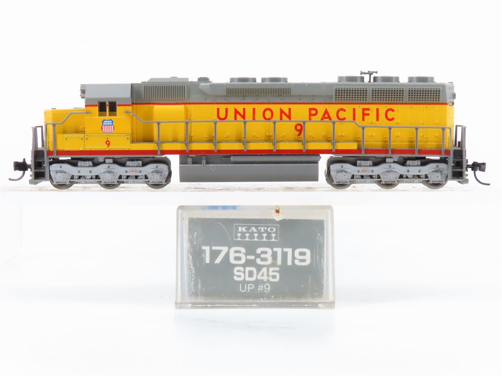 N Scale KATO 176-3119 UP Union Pacific EMD SD45 Diesel #9 - DCC ONLY