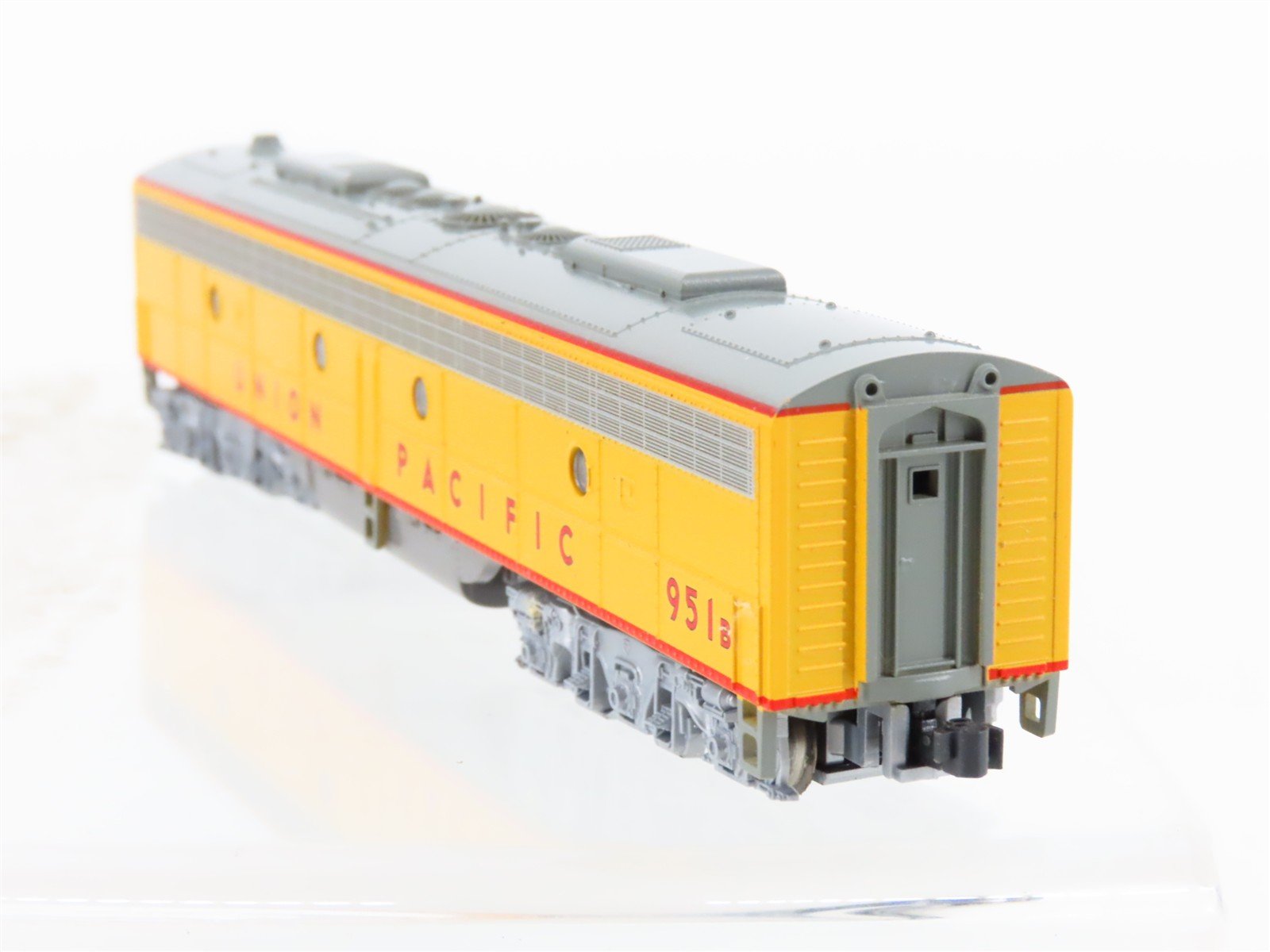 N Scale KATO 176-5351 UP Union Pacific EMD E9B Diesel Locomotive #951B w/ DCC