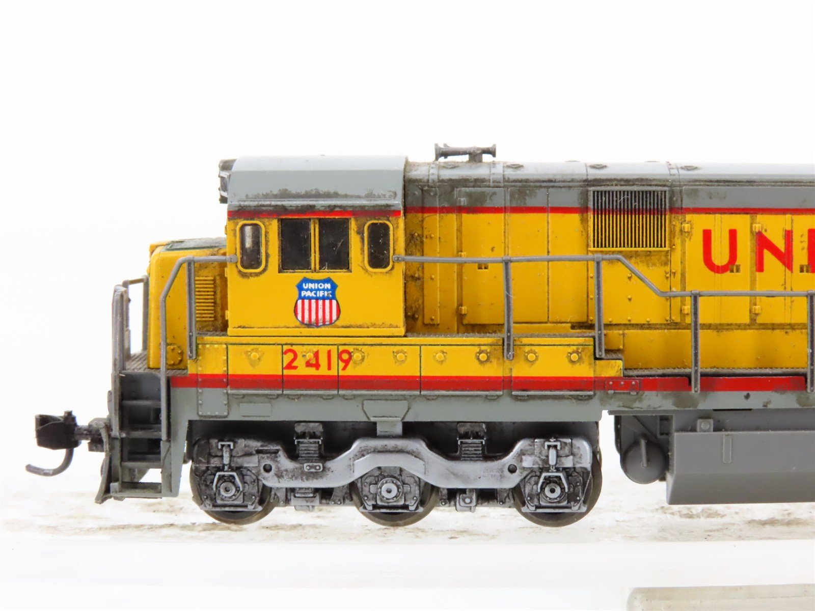 N KATO 176-30C UP Union Pacific GE C30-7 Diesel #2419 - DCC ONLY - Weathered