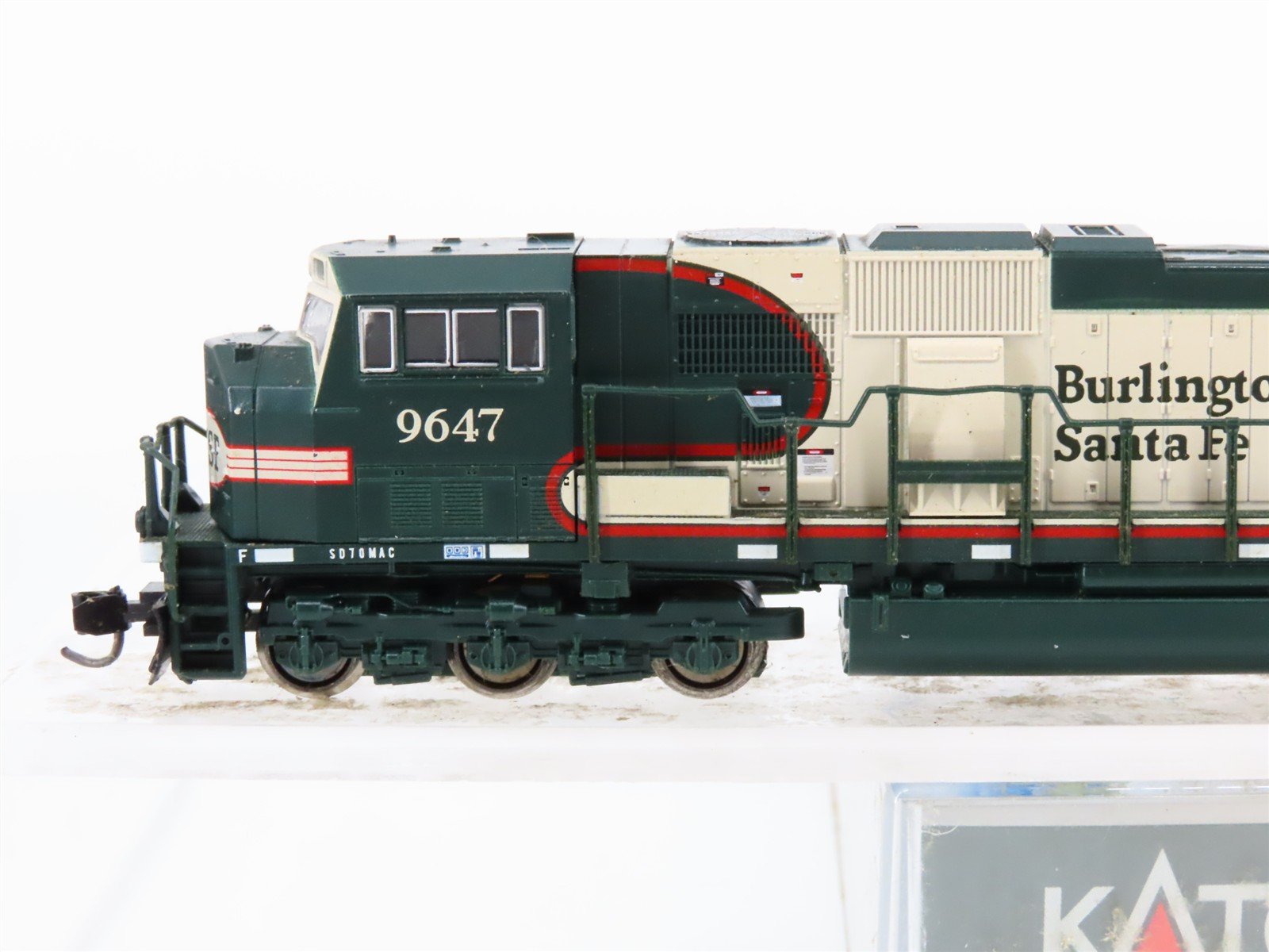 N Scale KATO 176-6503 BNSF Railway EMD SD70MAC Diesel #9647 w/ DCC