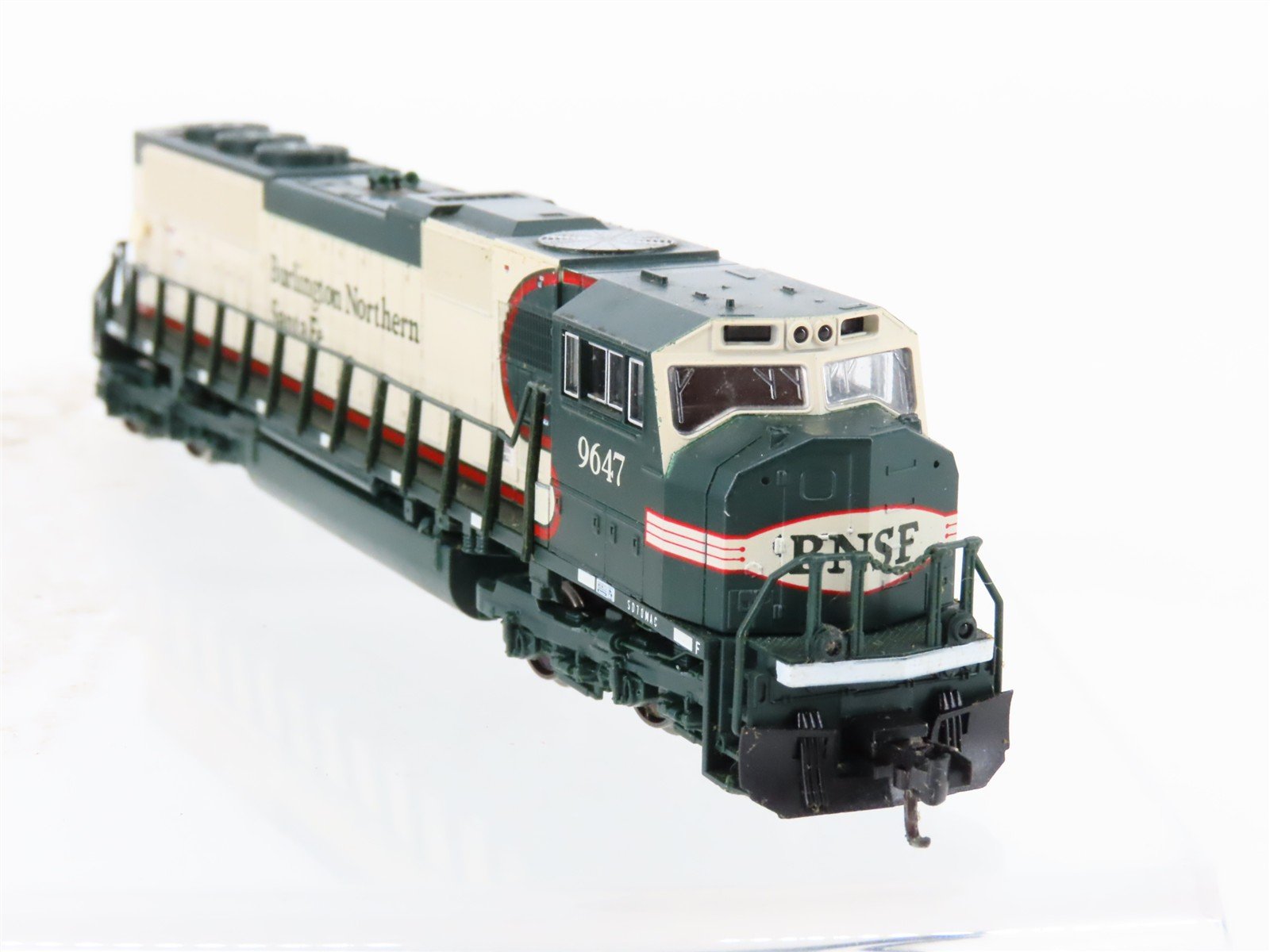 N Scale KATO 176-6503 BNSF Railway EMD SD70MAC Diesel #9647 w/ DCC