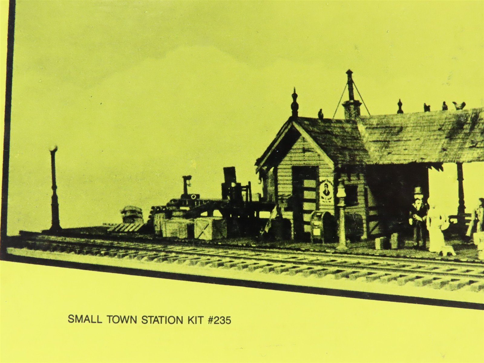 HO Fine Scale Miniatures Craftsman Kit #235 Small Town Freight/Passenger Station