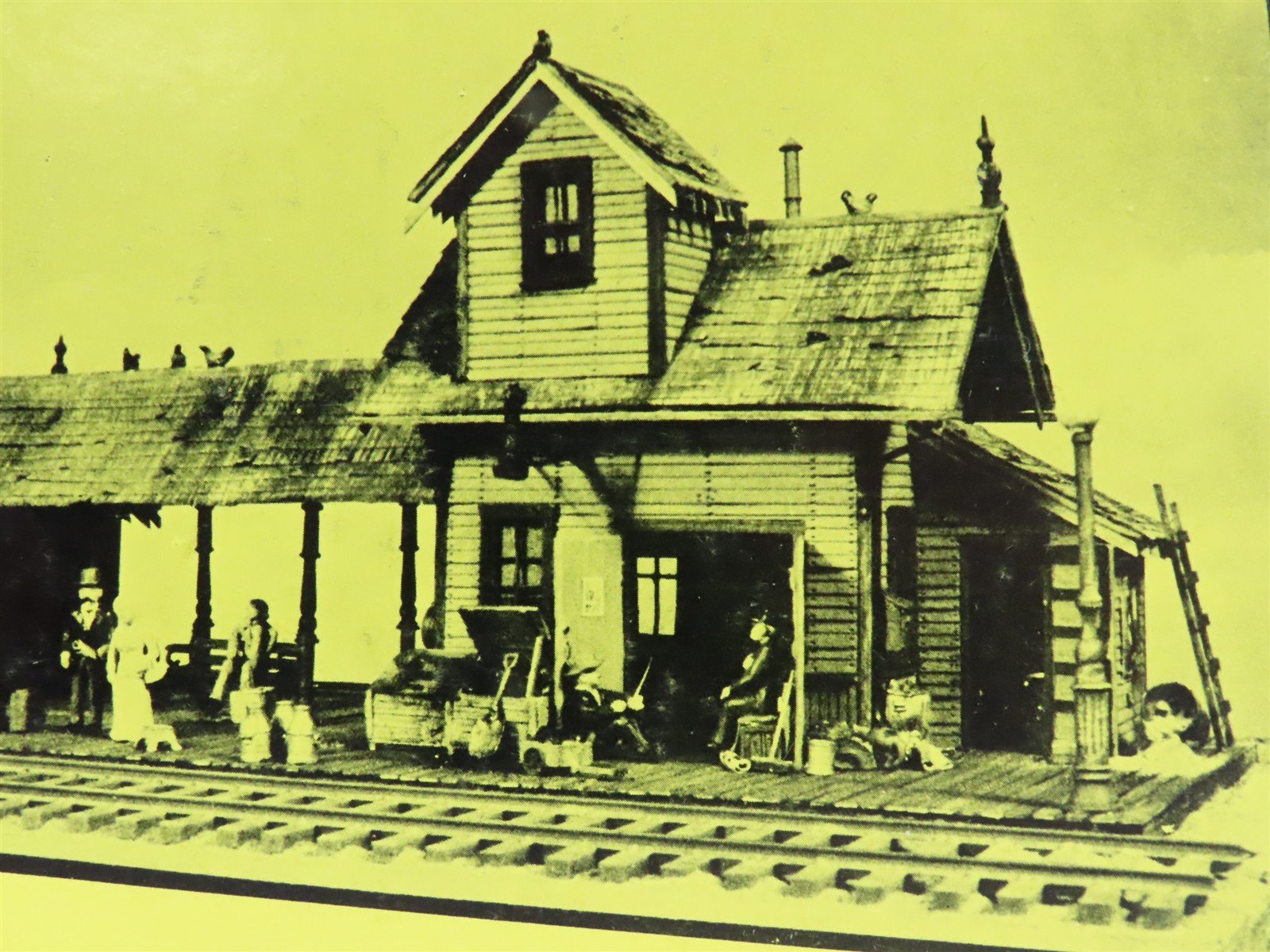 HO Fine Scale Miniatures Craftsman Kit #235 Small Town Freight/Passenger Station