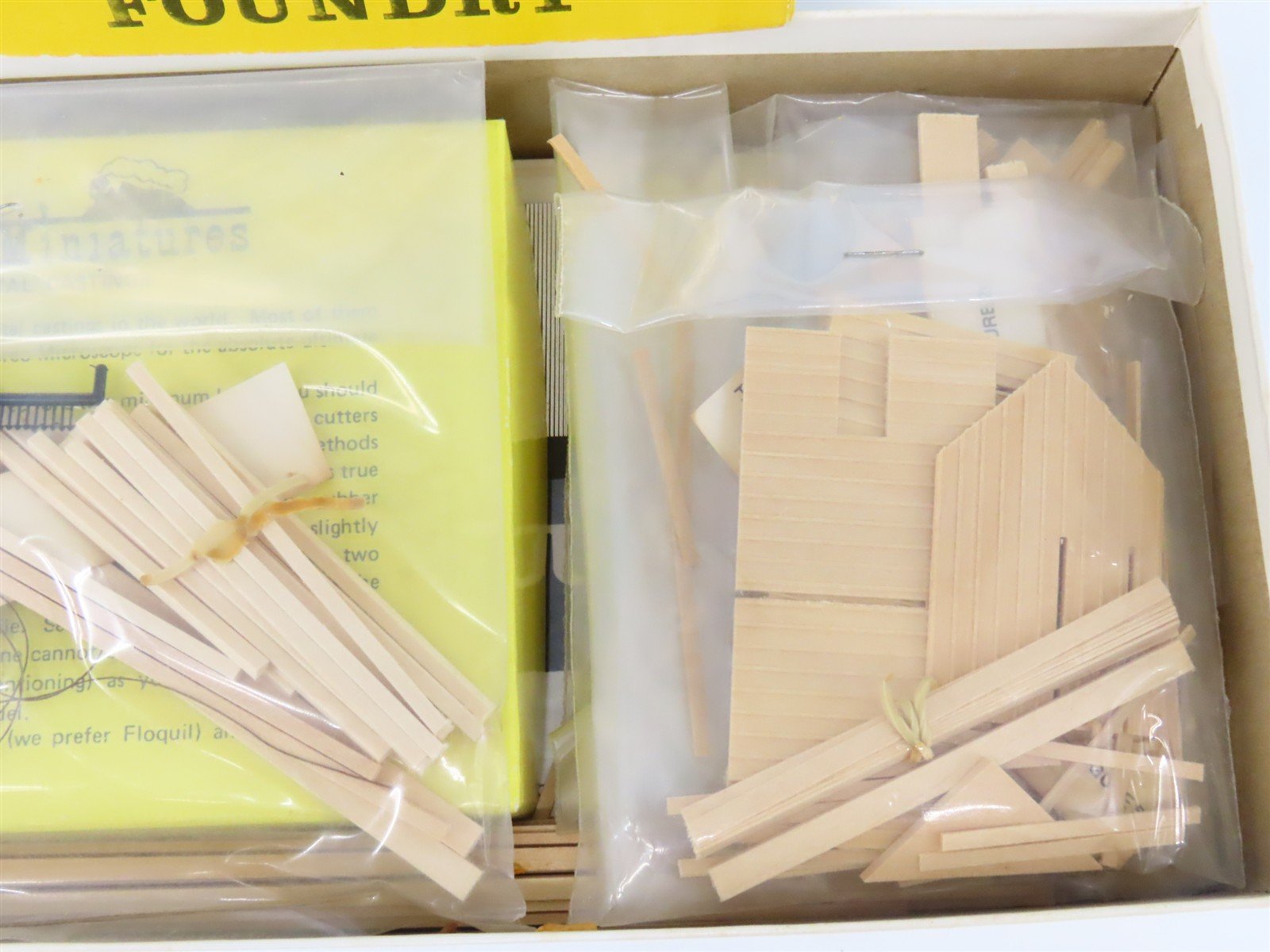 HO 1/87 Fine Scale Miniatures Craftsman Kit #225 Sewall's Foundry