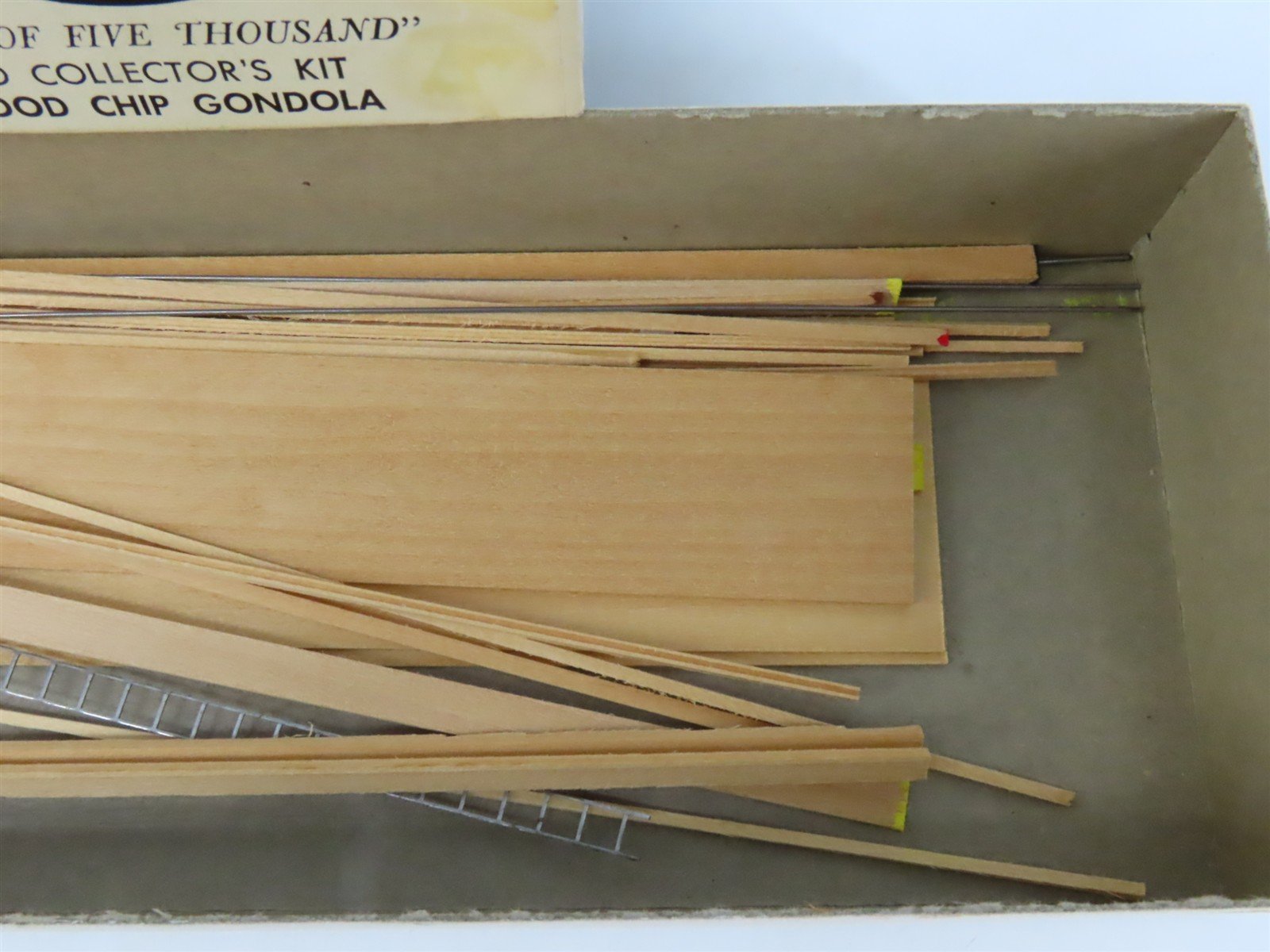 HO Scale Ambroid Kit SP Southern Pacific Railroad Wood Chip Gondola