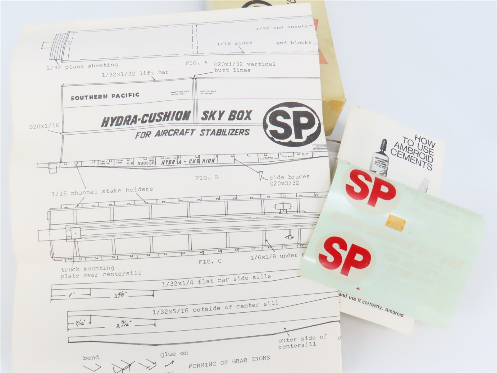 HO Scale Ambroid Kit SP Southern Pacific Railroad Aircraft Sky Box