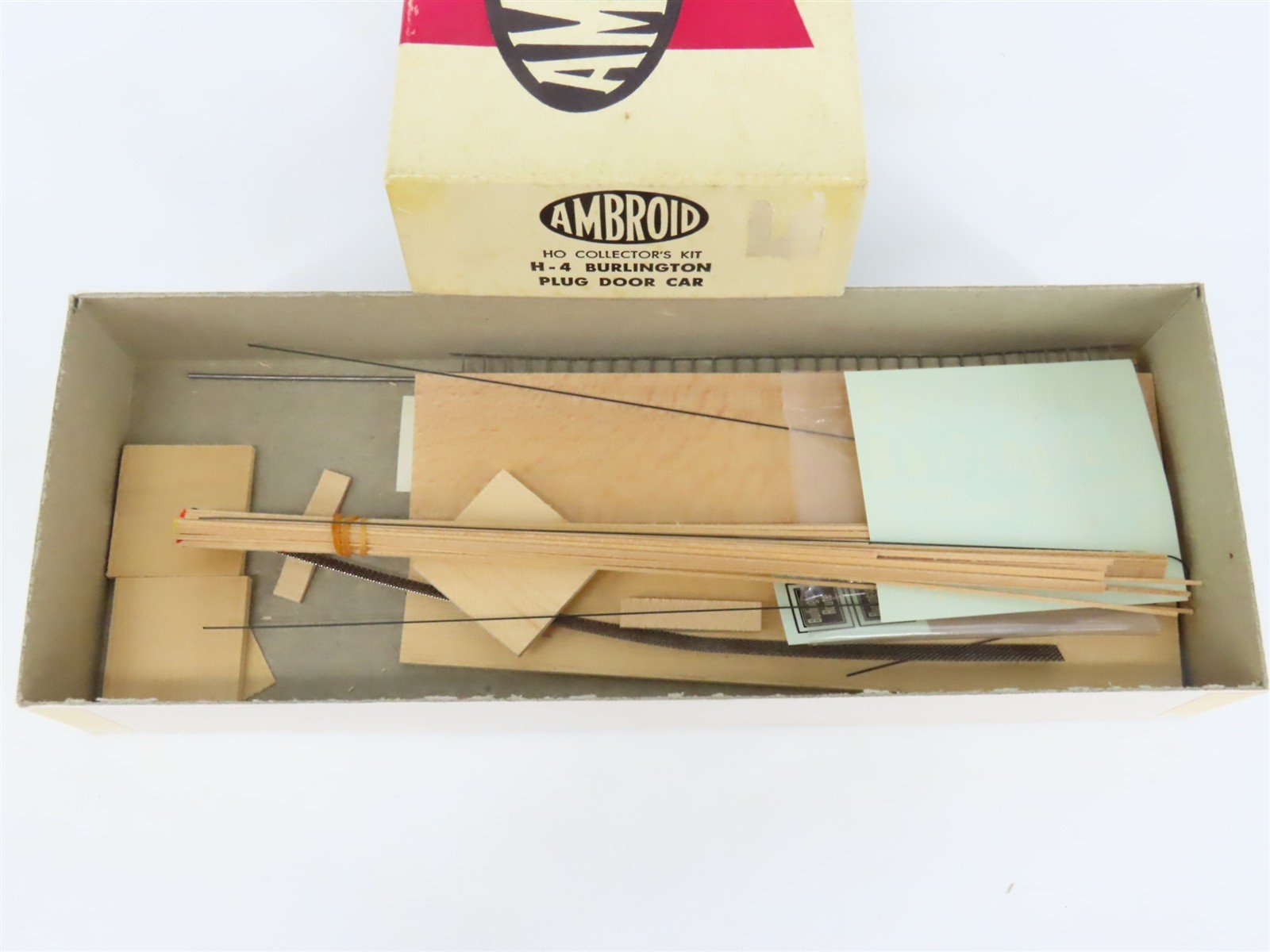 HO Scale Ambroid Kit H-4 CB&Q Burlington Route Plug Door Box Car