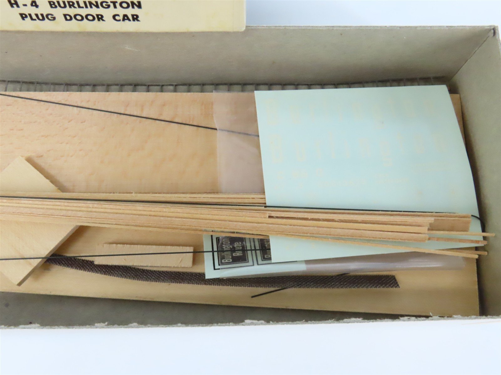 HO Scale Ambroid Kit H-4 CB&Q Burlington Route Plug Door Box Car