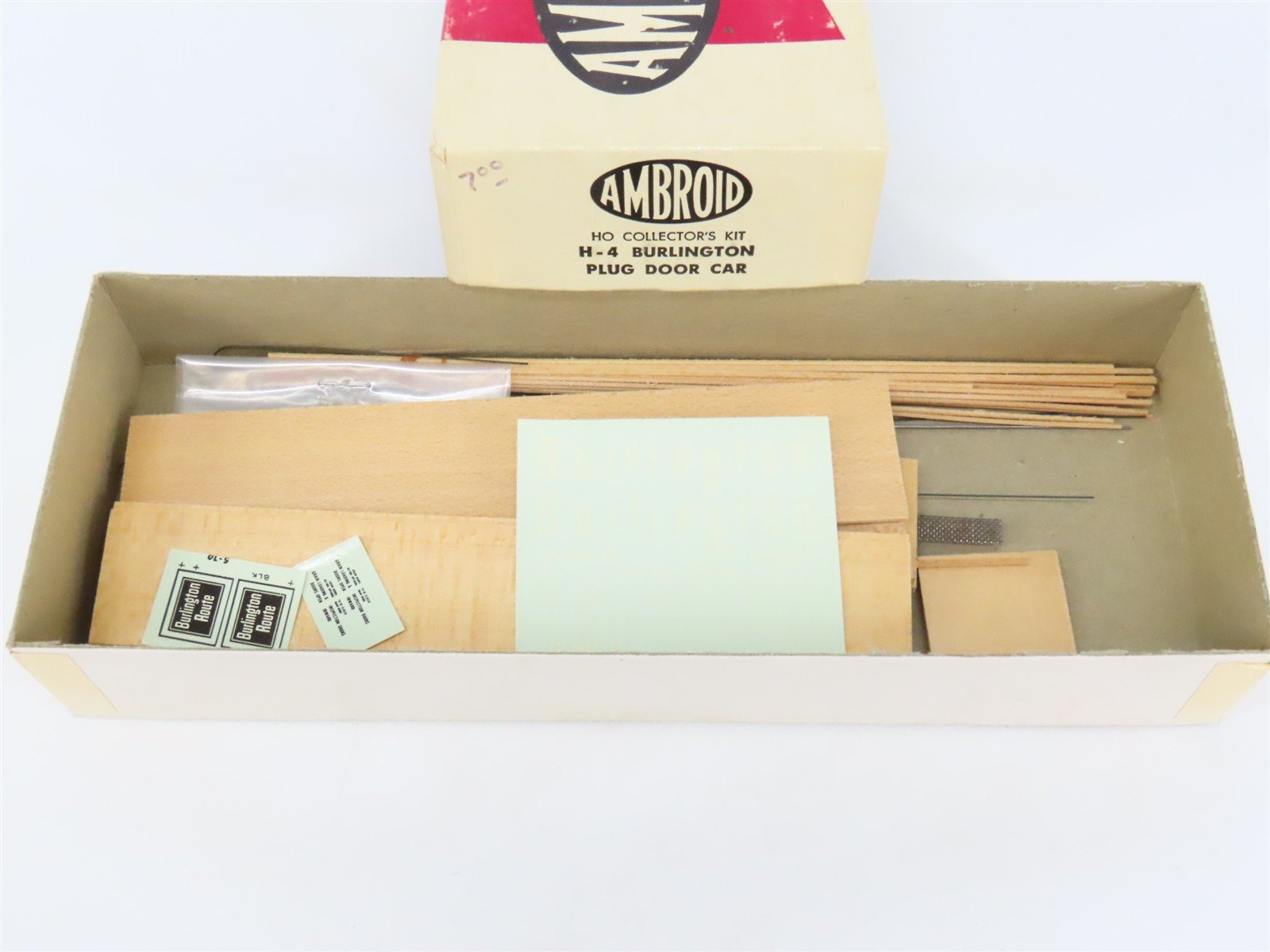 HO Scale Ambroid Kit H-4 CB&Q Burlington Route Plug Door Box Car