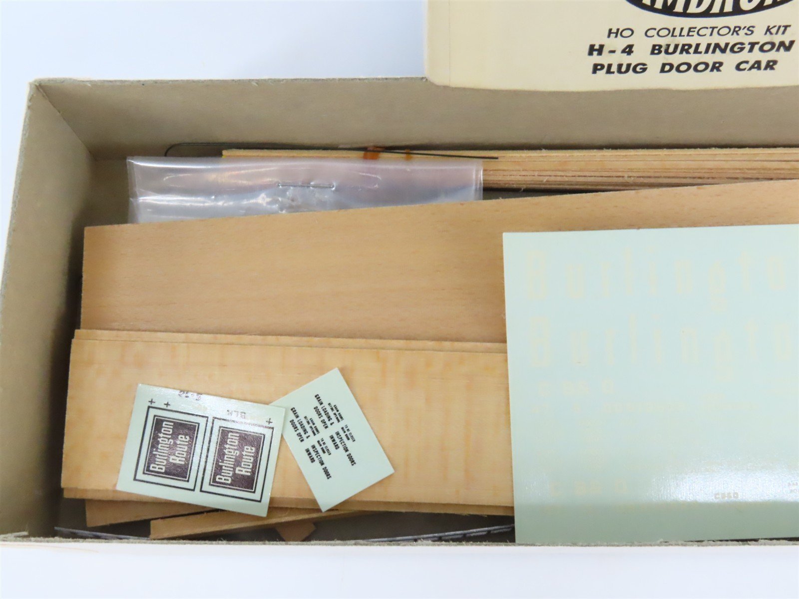 HO Scale Ambroid Kit H-4 CB&Q Burlington Route Plug Door Box Car