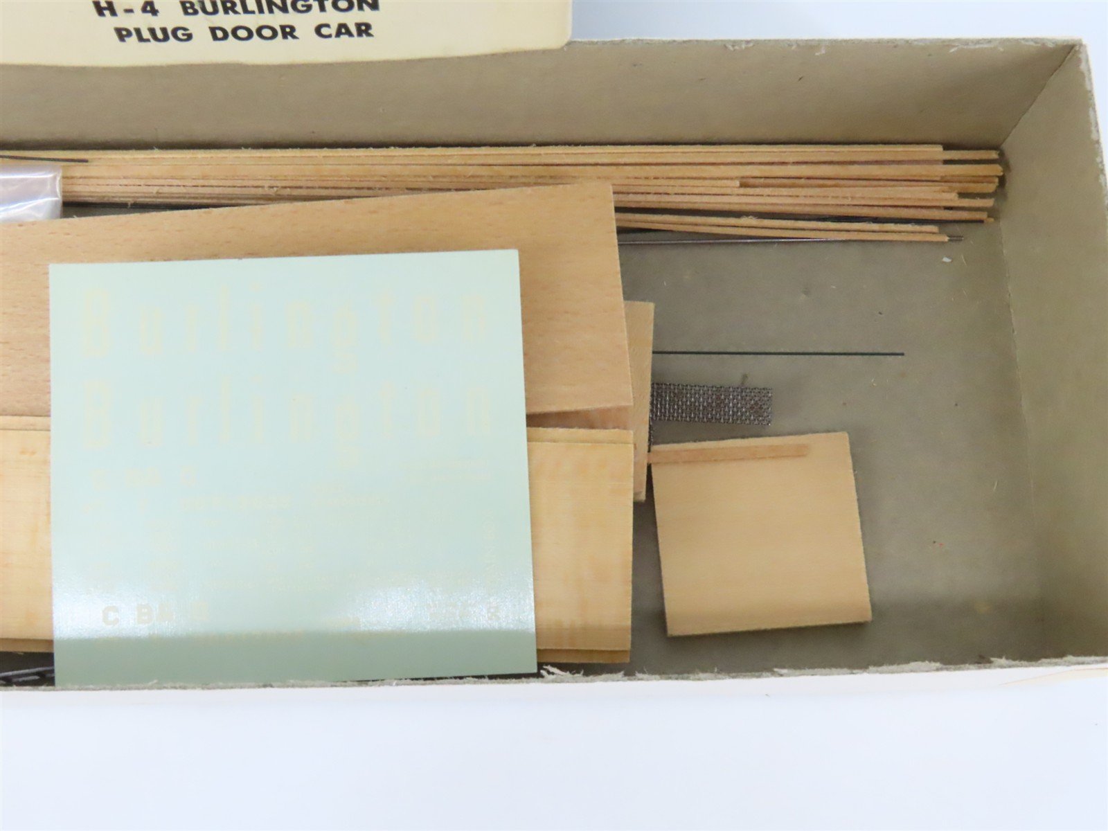HO Scale Ambroid Kit H-4 CB&Q Burlington Route Plug Door Box Car
