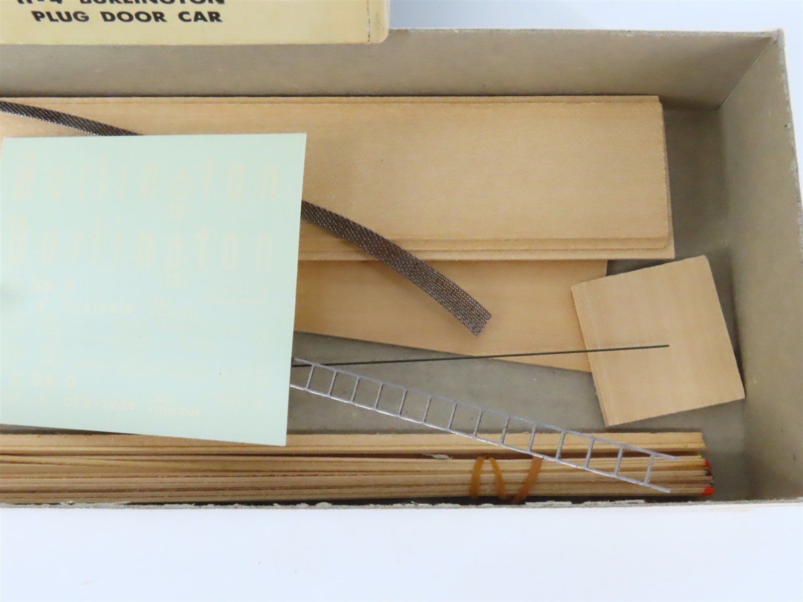 HO Scale Ambroid Kit H-4 CB&Q Burlington Route Plug Door Box Car