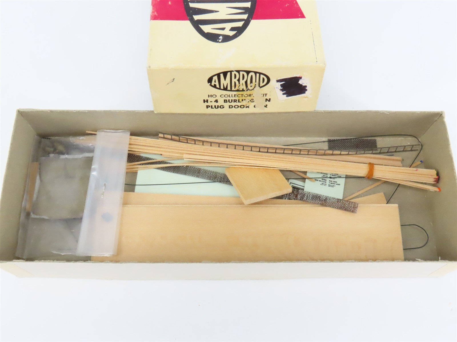 HO Scale Ambroid Kit H-4 CB&Q Burlington Route Plug Door Box Car