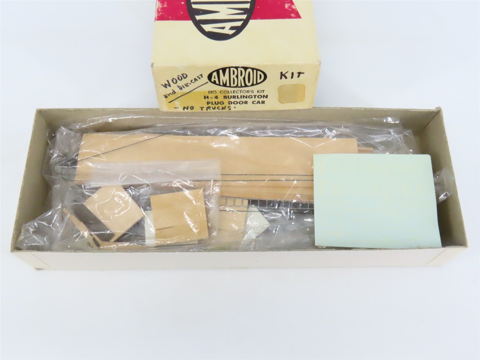 HO Scale Ambroid Kit H-4 CB&Q Burlington Route Plug Door Box Car