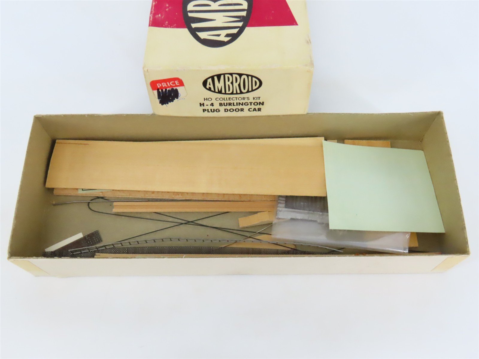 HO Scale Ambroid Kit H-4 CB&Q Burlington Route Plug Door Box Car