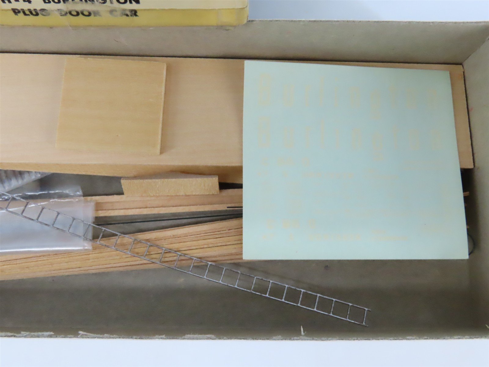 HO Scale Ambroid Kit H-4 CB&Q Burlington Route Plug Door Box Car