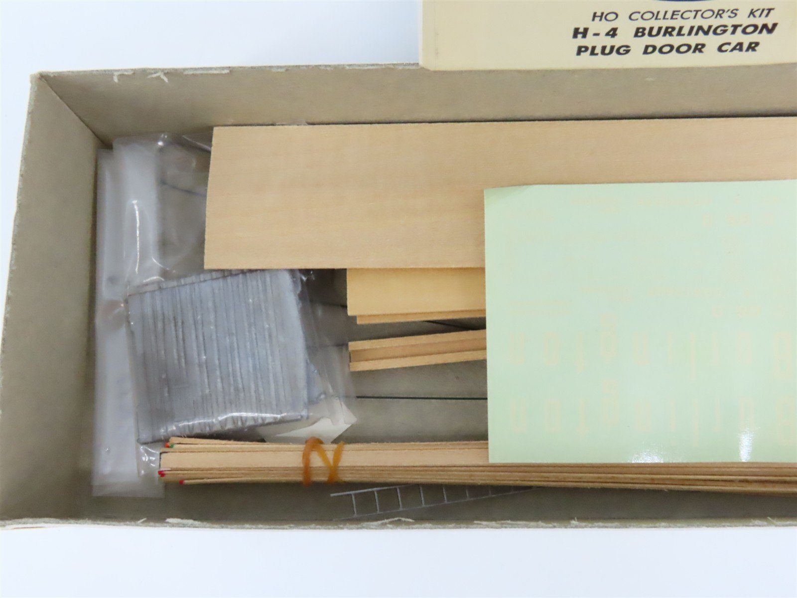 HO Scale Ambroid Kit H-4 CB&Q Burlington Route Plug Door Box Car