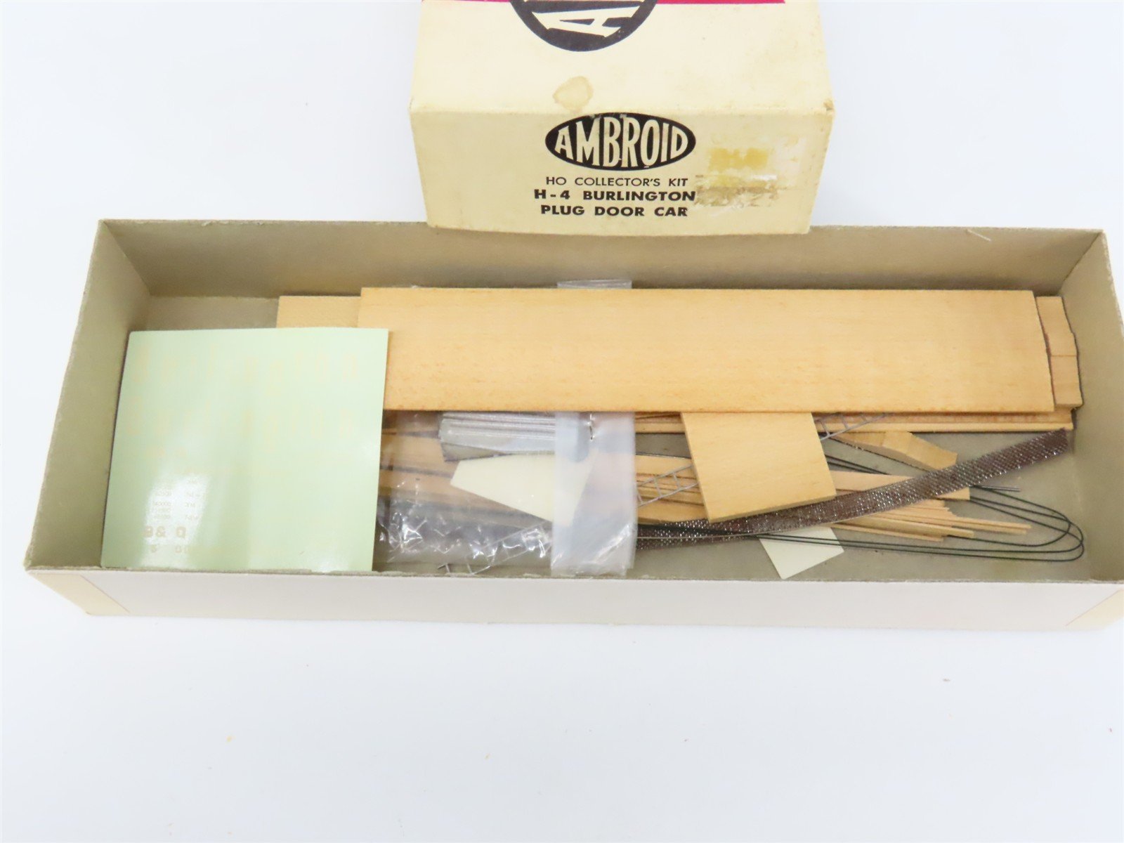 HO Scale Ambroid Kit H-4 CB&Q Burlington Route Plug Door Box Car