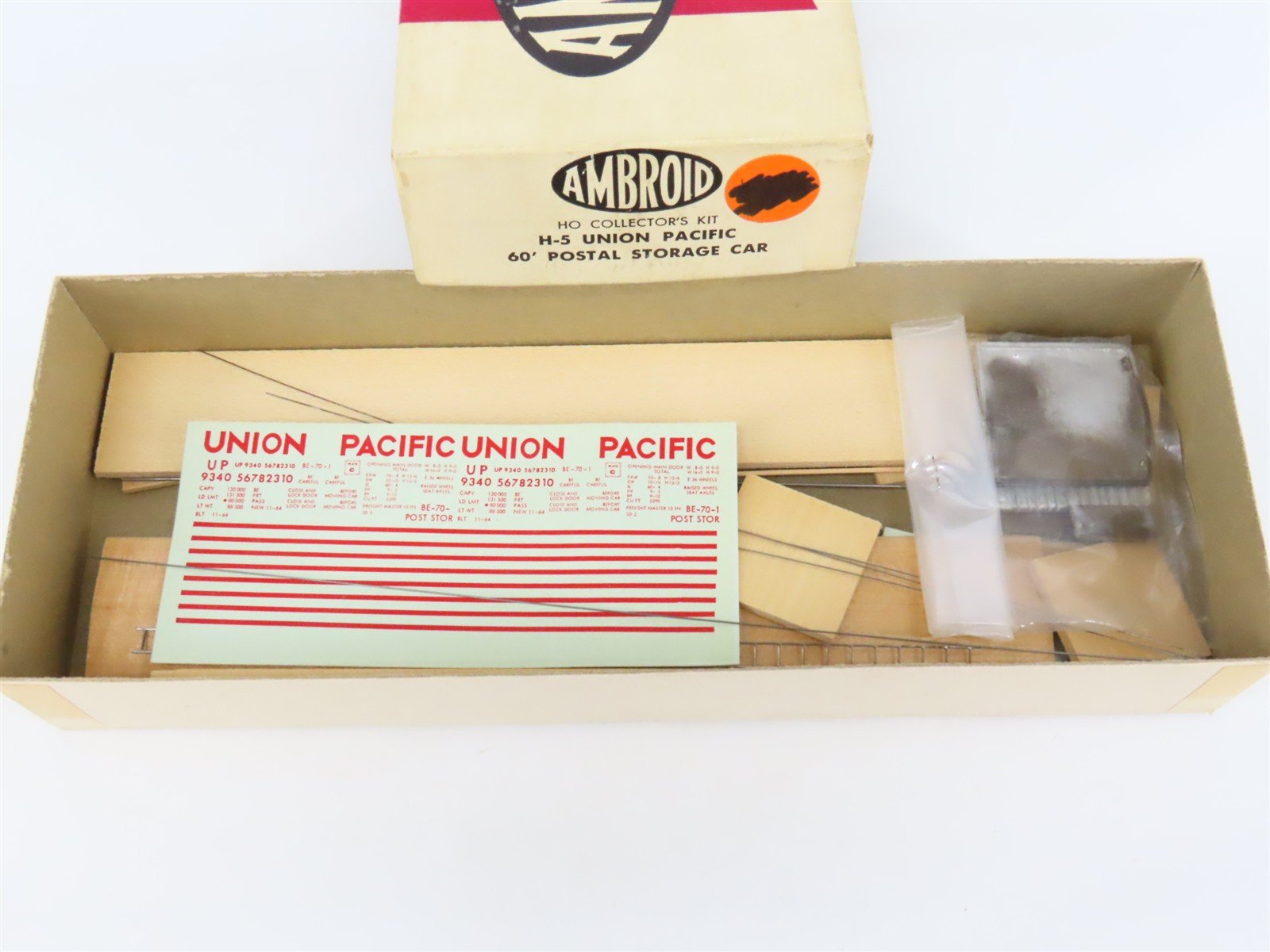 HO Scale Ambroid Kit H-5 UP Union Pacific Railroad 60' Postal Storage Box Car
