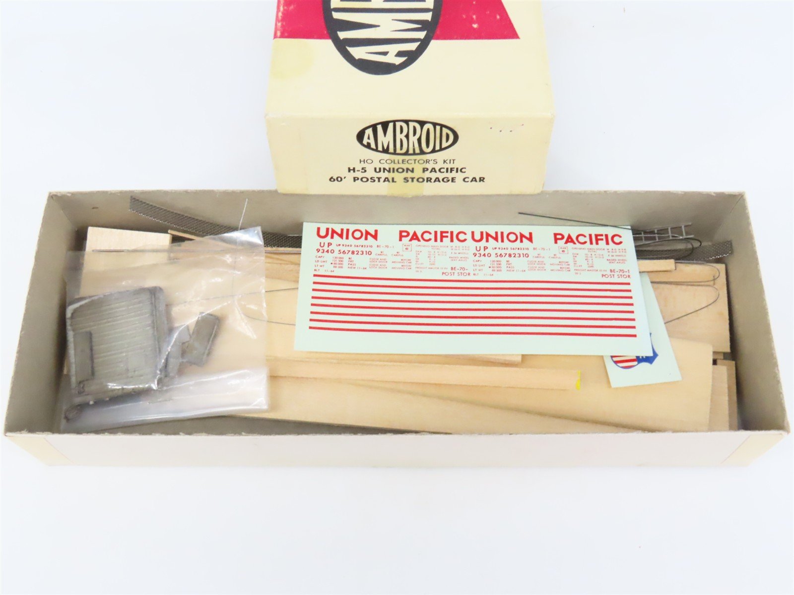 HO Scale Ambroid Kit H-5 UP Union Pacific Railroad 60' Postal Storage Box Car