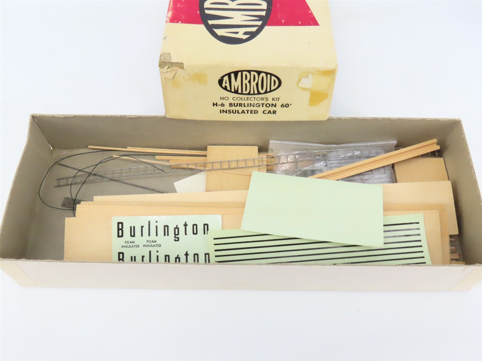 HO Scale Ambroid Kit H-6 RBBQ Burlington Route 60' Insulated Box Car