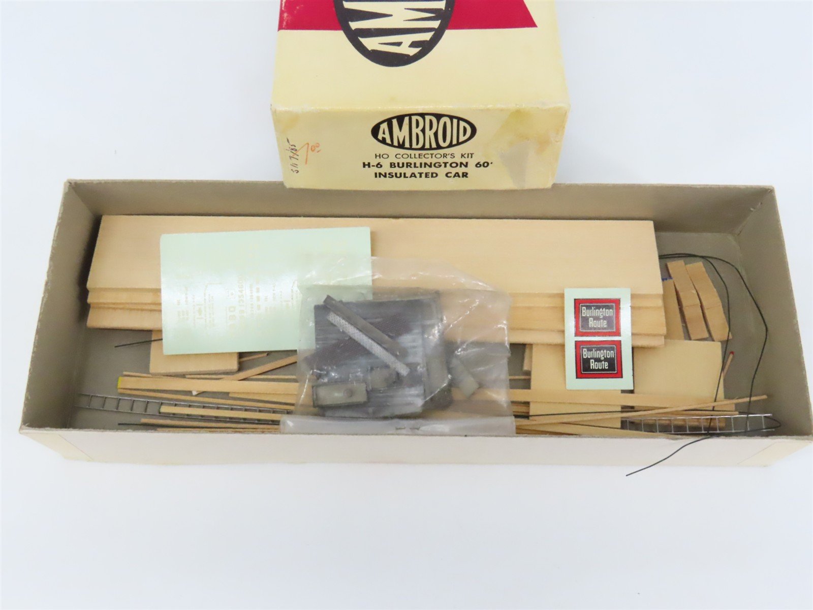 HO Scale Ambroid Kit H-6 RBBQ Burlington Route 60' Insulated Box Car