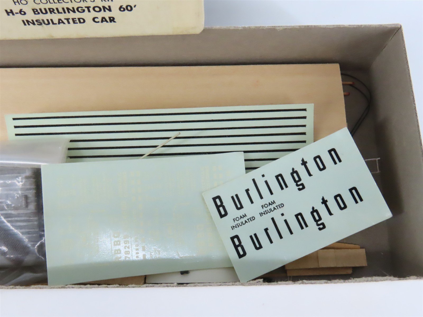 HO Scale Ambroid Kit H-6 RBBQ Burlington Route 60' Insulated Box Car