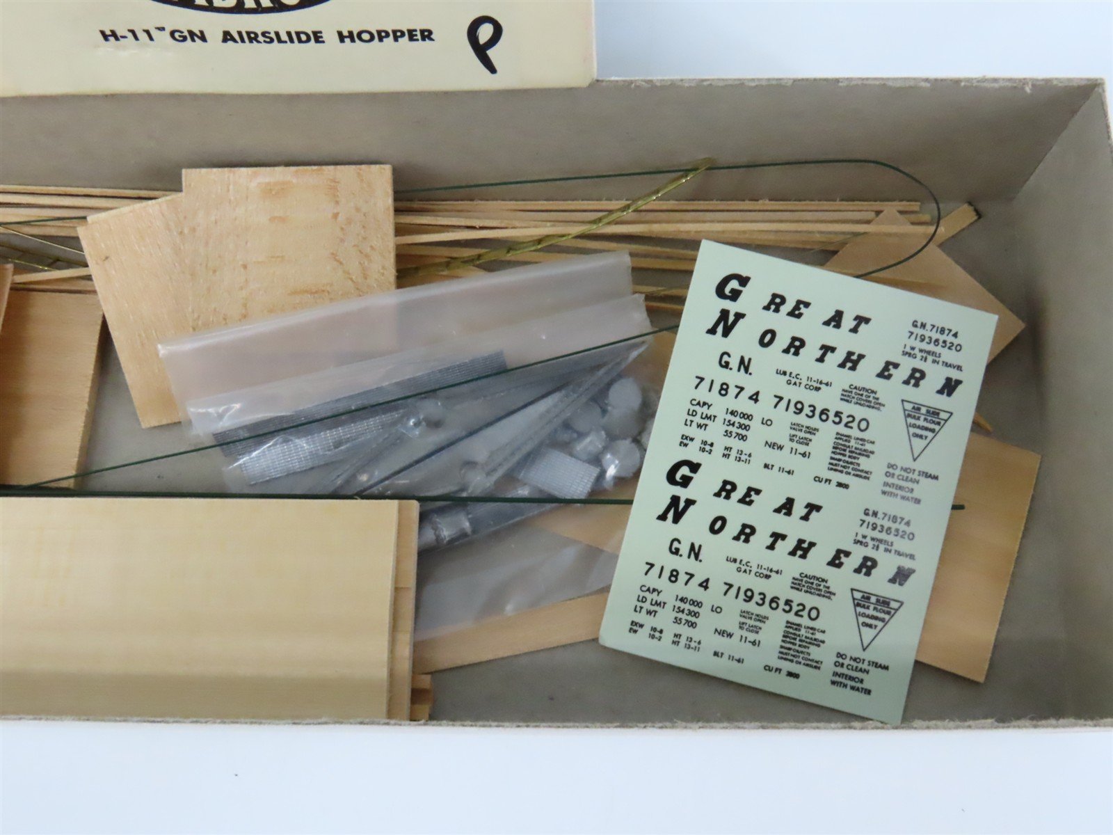 HO Scale Ambroid Kit H-11 GN Great Northern Railway Airslide Hopper