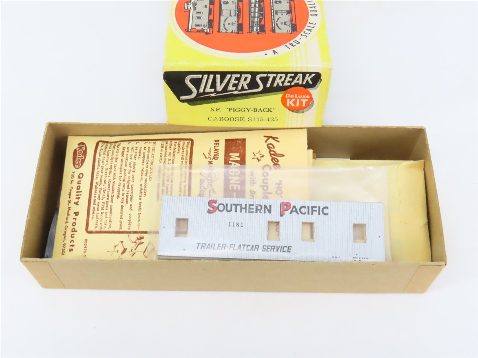 HO Scale Silver Streak Kit S115-425 SP Southern Pacific Piggy-Back Caboose #1181