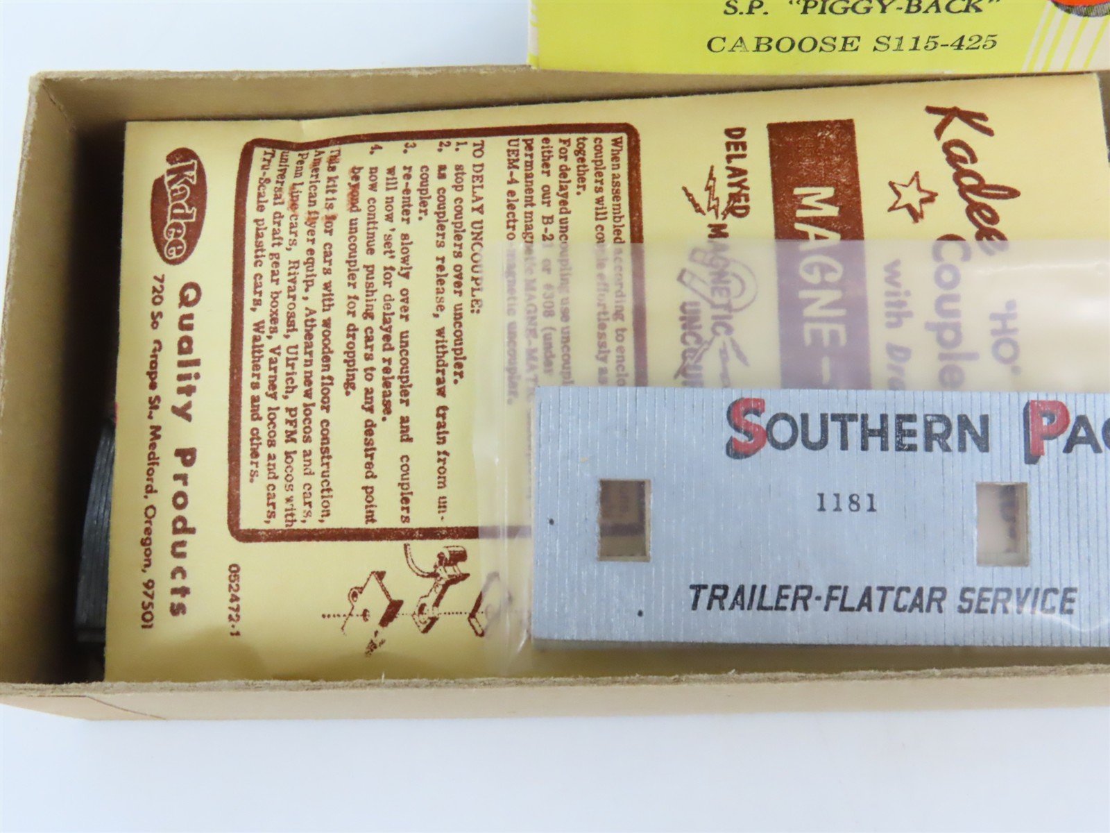 HO Scale Silver Streak Kit S115-425 SP Southern Pacific Piggy-Back Caboose #1181