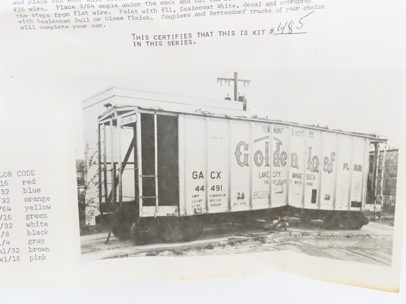 HO Scale Ambroid Kit H-23 GACX Golden Loaf Flour Air Slide Hopper
