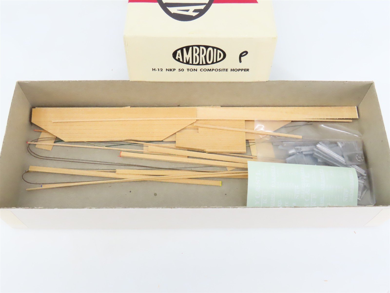 HO Scale Ambroid Kit H-12 NKP Nickel Plate Road 50-Ton Composite Hopper