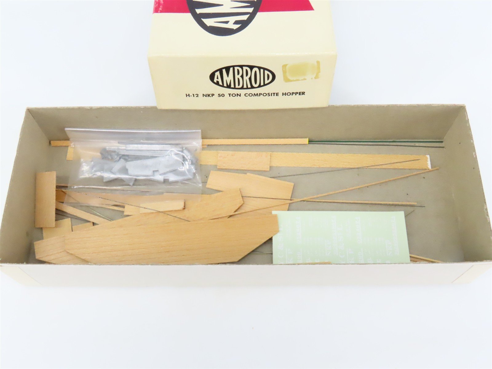 HO Scale Ambroid Kit H-12 NKP Nickel Plate Road 50-Ton Composite Hopper