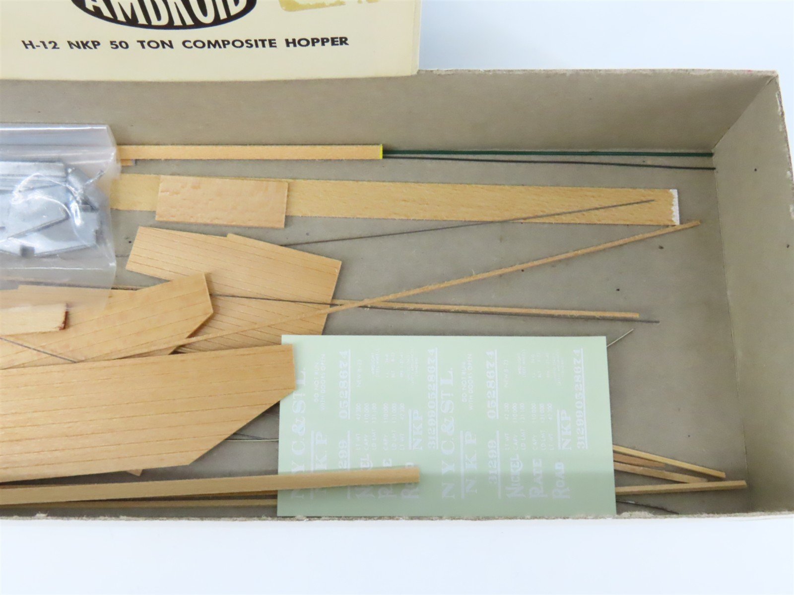 HO Scale Ambroid Kit H-12 NKP Nickel Plate Road 50-Ton Composite Hopper