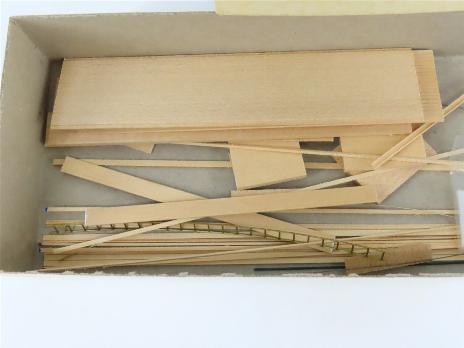 HO Scale Ambroid Kit H-14 RDG Reading Railroad Outside Braced Reefer