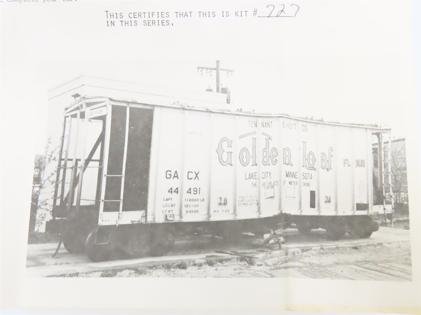 HO Scale Ambroid Kit H-23 GACX Golden Loaf Flour Air Slide Hopper #44491