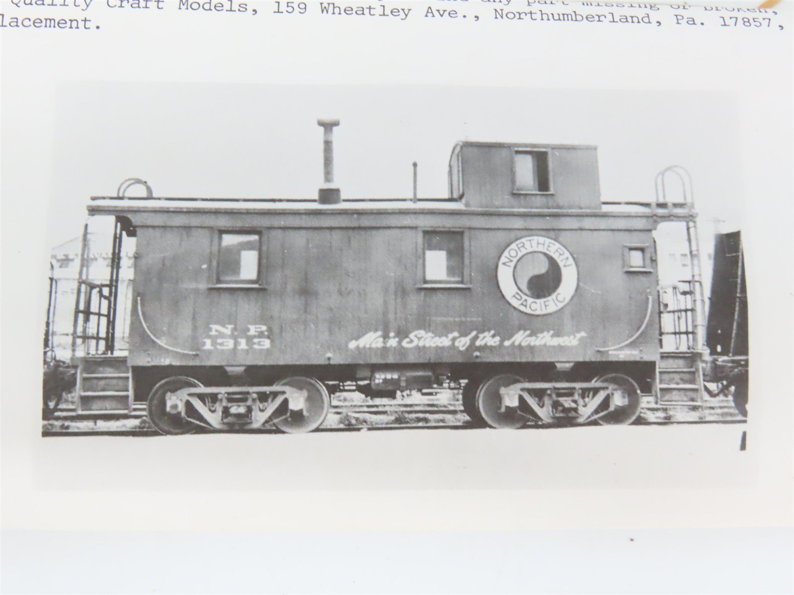 HO Scale Ambroid Kit H-13 NP Northern Pacific Railway Caboose
